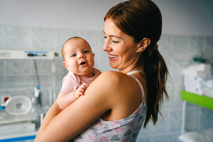 Postpartum diffuse shedding timeline with nutrition and recovery guidance