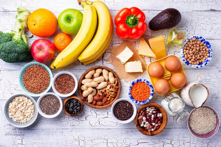 Diet and Hair Loss: Deficiencies, Weight Loss, and Food Myths